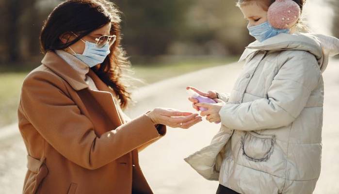 Azzolina: “Test rapidi nelle scuole” così da evitare quarantene per un raffreddore