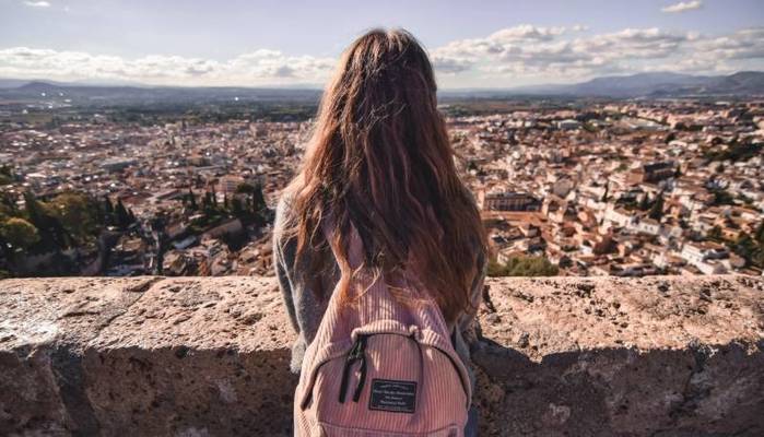 Coronavirus, la vita degli adolescenti stravolta dalla quarantena. E per 1 su 3 il domani fa paura