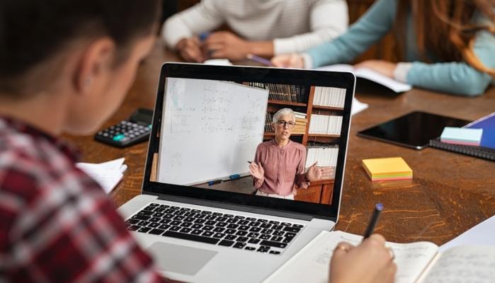 Meglio stare attenti in videolezione: arriva l'intelligenza artificiale che scova i distratti