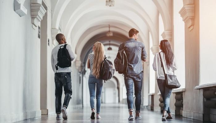Università "regalano" computer, tablet e connessione agli studenti per la Dad
