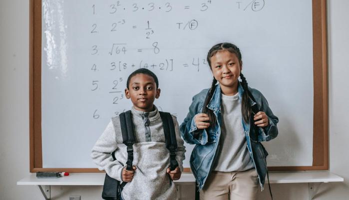 Scuola media: studenti disorientati, docenti "anziani" e non sempre efficaci nella didattica