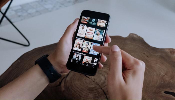 Le nuove serie Netflix italiane 2021/22