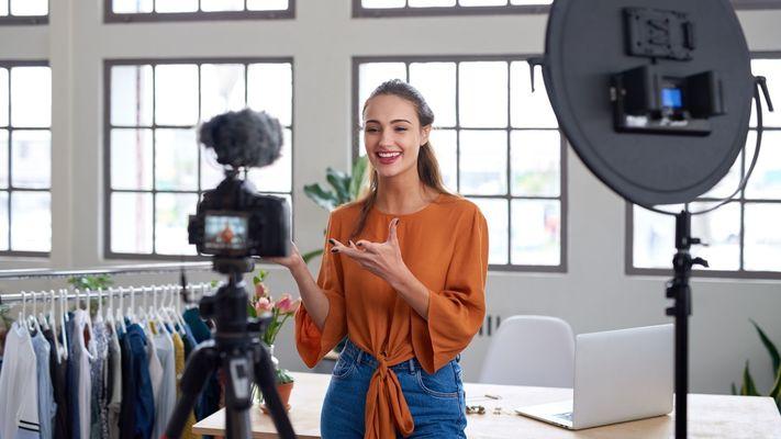 Quanto guadagna una web star sui social?