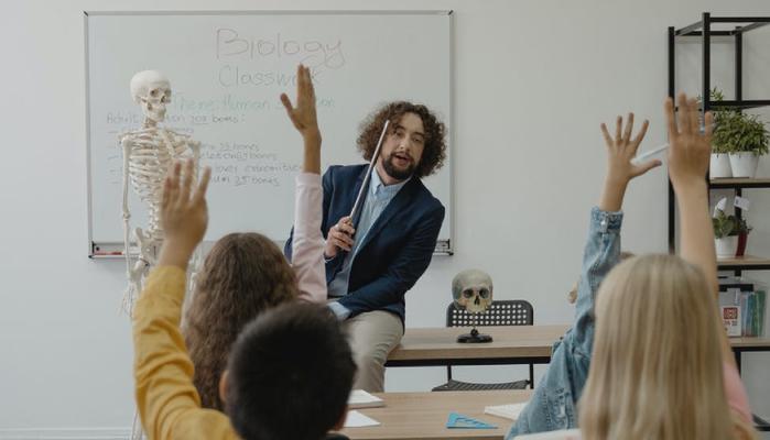 Concorso STEM, ecatombe di prof agli scritti: in alcune regioni potrebbe passare solo 1 su 10