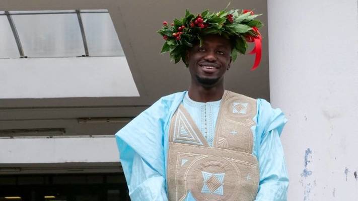 Si laurea in Biologia con tesi sulle cellule staminali: era arrivato in Italia dal Gambia su un barcone