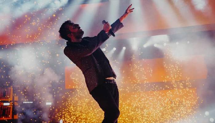 Chi è Cesare Cremonini, ospite della terza serata di Sanremo 2022: la passione per il Bologna e l'amicizia con Gianni Morandi