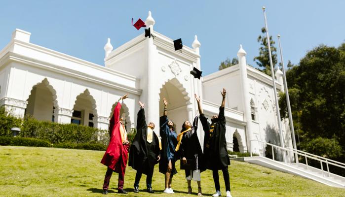 In UK stretta per i Corsi di Laurea che non danno lavoro. E per iscriversi all'università ci vorrà il 6 in matematica