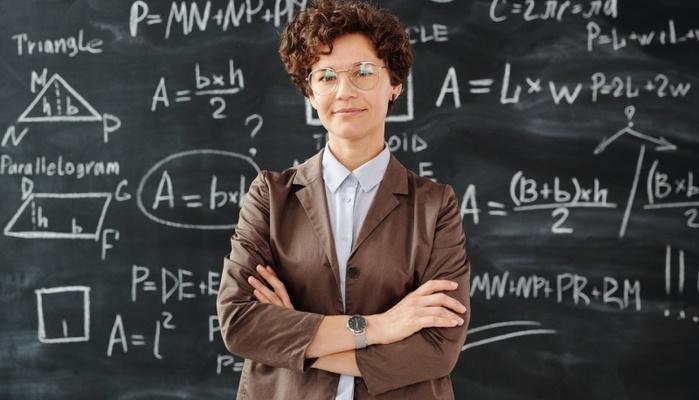 Scuola, l’insegnamento è sempre più “rosa”: 8 docenti su 10 sono donne