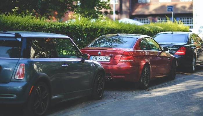 Incentivi auto 2022: quanto puoi risparmiare se vuoi comprare la tua prima macchina