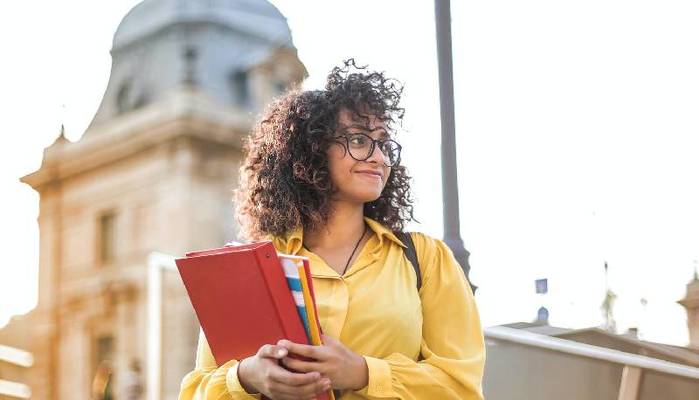 Esempi di temi d'attualità per la prima prova maturità 2022