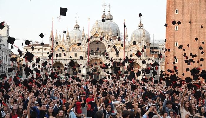 Università Ca' Foscari, occupazione al 90%. Scopri i 10 motivi per scegliere l'ateneo veneziano