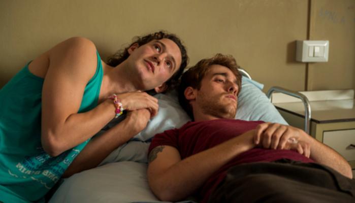 Tutto chiede Salvezza: i motivi per vedere la nuova serie Tv su Netflix (secondo noi)