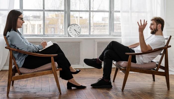 Il Bonus psicologo passa a 1.500 euro e si "stabilizza"