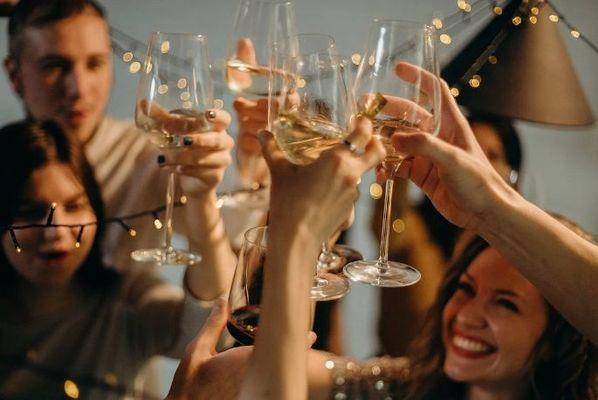 Capodanno last-minute, i consigli "paracadute" per chi si è ridotto all'ultimo momento