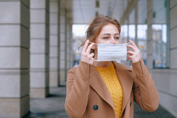 Covid, il governo cancella le ultime regole su tamponi, green pass e sanzioni
