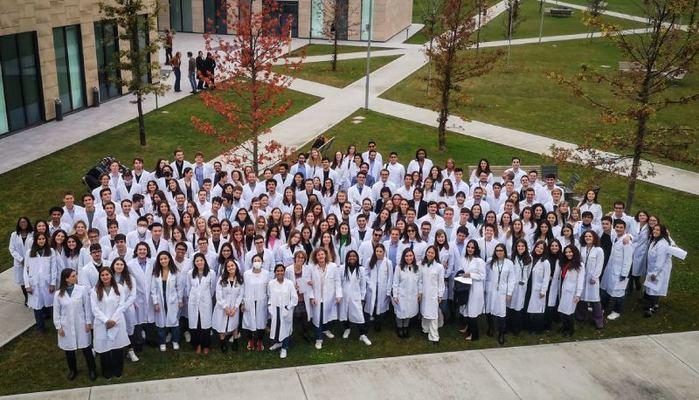 Test Humanitas 2023, due tentativi per entrare a Medicina o Medtec: puoi provare anche se sei in quarta superiore