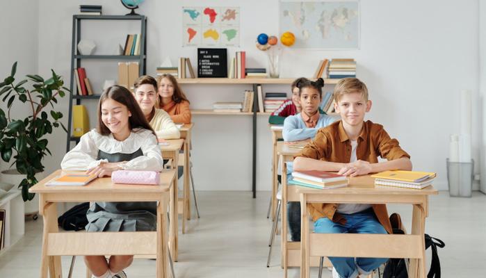 Professoressa lascia in eredità alla scuola 45mila euro per borse di studio