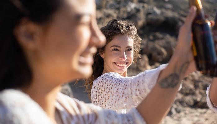 100 giorni alla Maturità, dopo la pandemia torna la voglia di festeggiare: più di 1 maturando su 2 li celebrerà assieme ai compagni