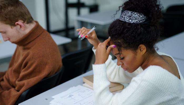 Maturità 2023, un'autrice in prima prova di italiano? Le parole del Ministro Valditara