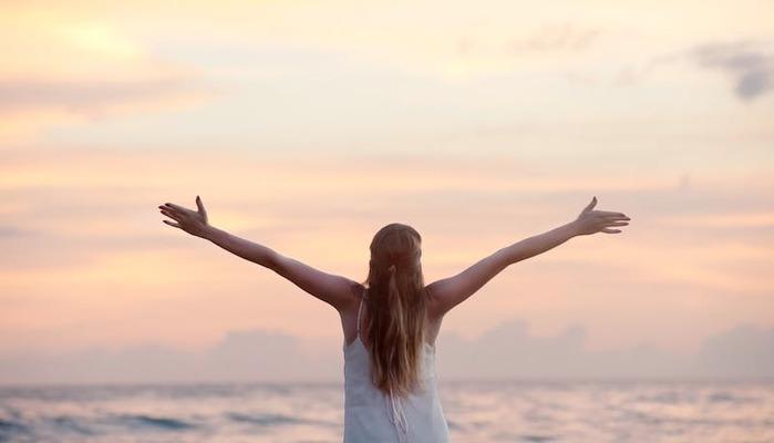 Caccia alla parola: cosa significa “Do it for the plot”, il mantra che spopola su TikTok