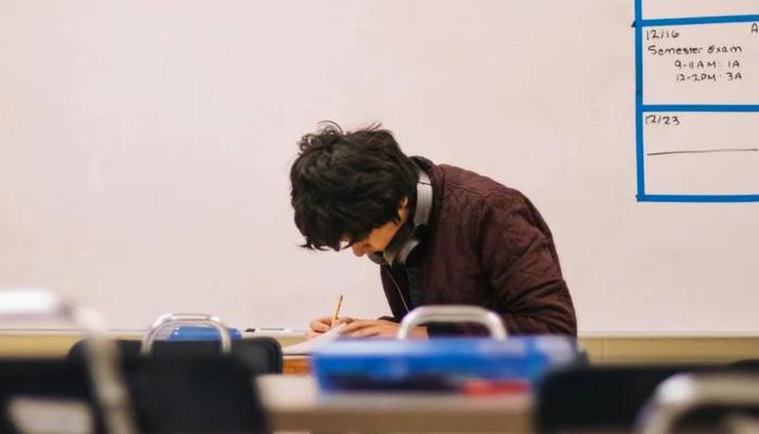 Trentino unica Regione in cui manca l'esame di recupero del debito scolastico, nasce la petizione