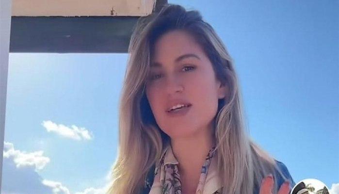 La prof ex di Uomini e Donne dalla Campania in Toscana: "Mi cantano Mare Fuori"