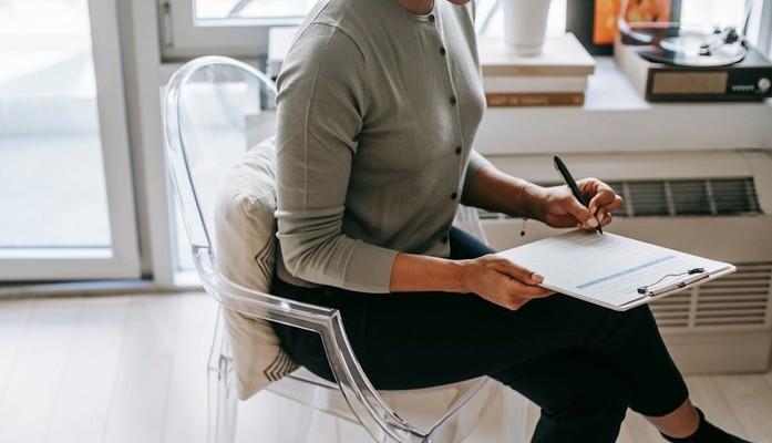 Il questionario sui nuovi programmi scolastici diventa un caso. I sindacati: "Non si può esprimere un parere contrario"