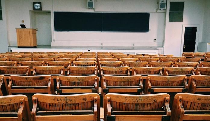 Università, più soldi per chi prende la borsa di studio: per i fuori sede oltre 7mila euro