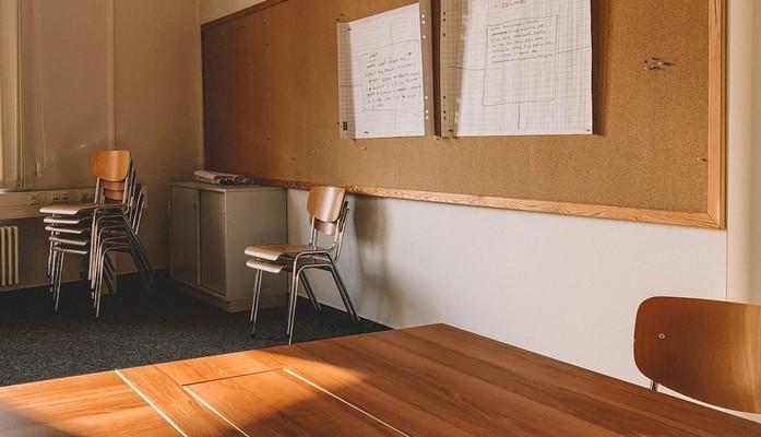 Dimensionamento scolastico, l'anno prossimo ci saranno oltre 5 mila insegnanti in meno. Aumenta il "sostegno"