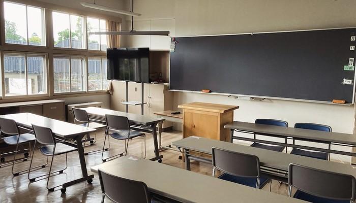 Niente compiti per le vacanze di Pasqua: la circolare della preside riapre il dibattito sul tema