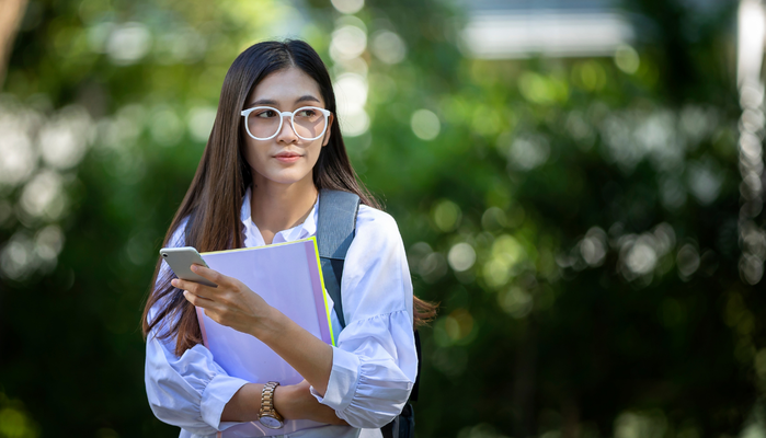 A 12 anni studia Economia all'università: la storia di Lina, la ragazza plusdotata che sta facendo discutere la Germania