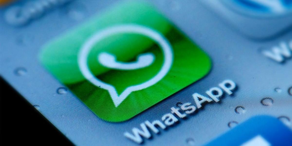 WhatsApp: in arrivo il dito medio tra le emoji