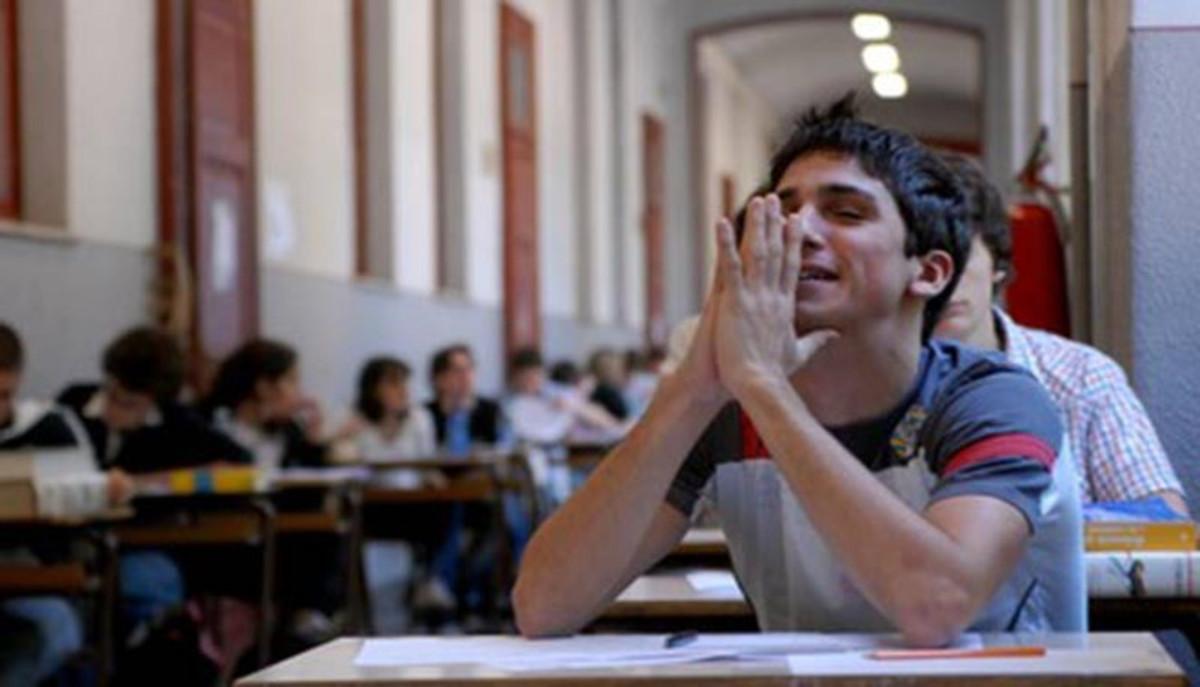 Maturità 2017, i 10 metodi preferiti dagli studenti per copiare